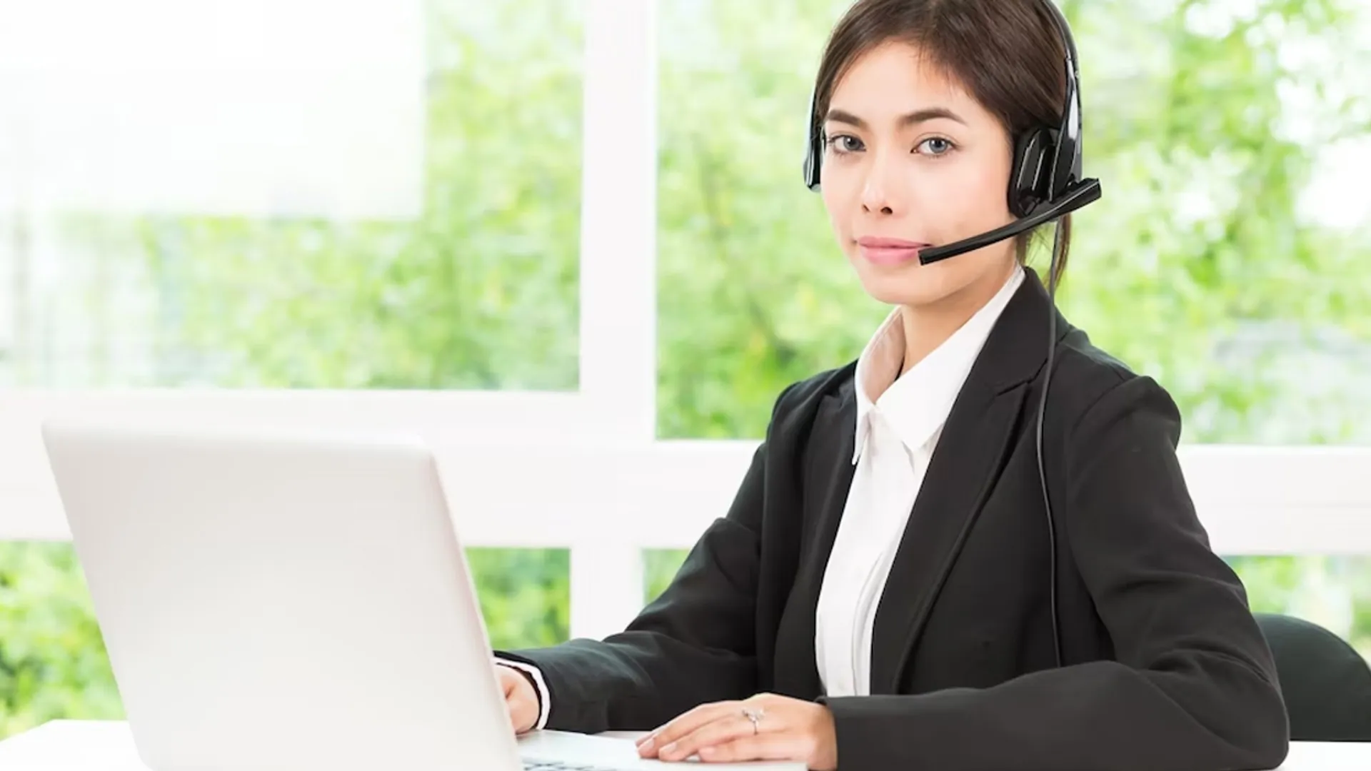 Hình ảnh minh họa hỗ trợ khách hàng MCW18